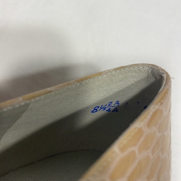 Vintage 1970’s Selly Shoes Faux Yellow Snakeskin with Block Heel Size 8.5 - Picture 8 of 10